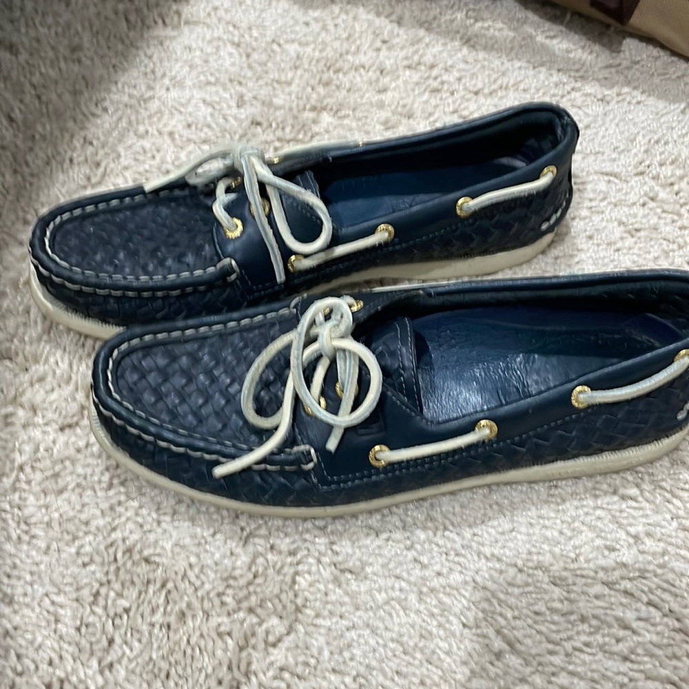 Sperry 8 1/2 leather boat shoes